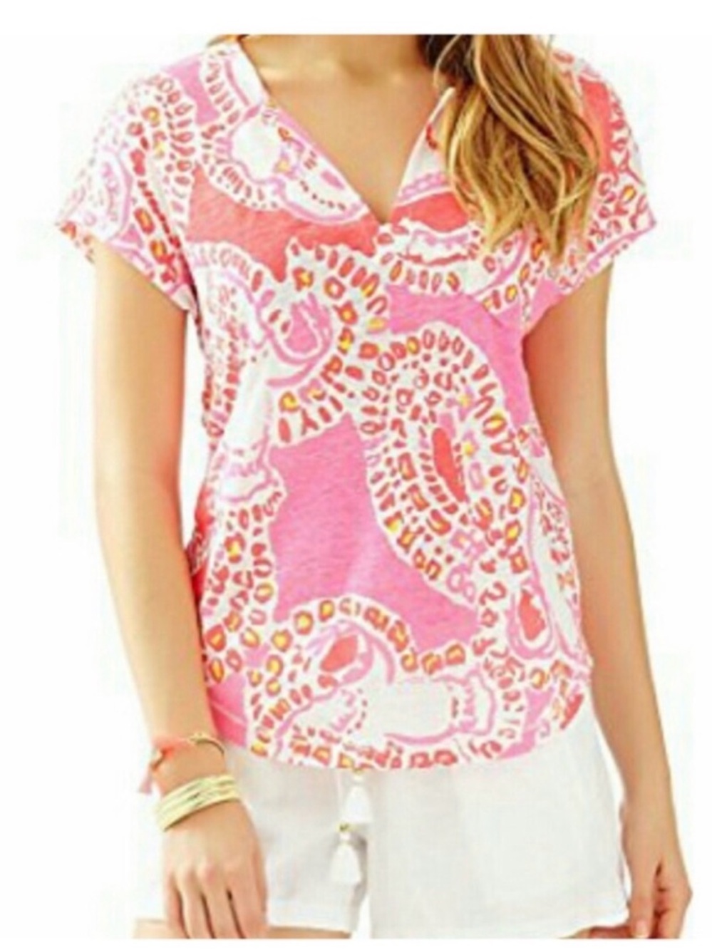 Lilly Pulitzer Paisley print Pink and White Short Sleeve V-Neck Tee